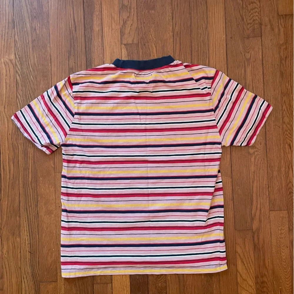 Vintage Guess Stripe Embroidered Striped Spell out Streetwear T Shirt Sz M ππ - Picture 11 of 12